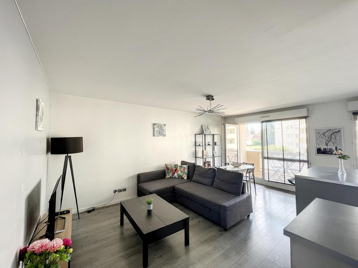 City & Cosy, Lyon Charcot- Wifi - Lave Linge - Balcon - Parking Buitenkant foto