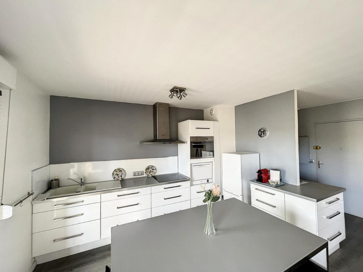 City & Cosy, Lyon Charcot- Wifi - Lave Linge - Balcon - Parking Buitenkant foto