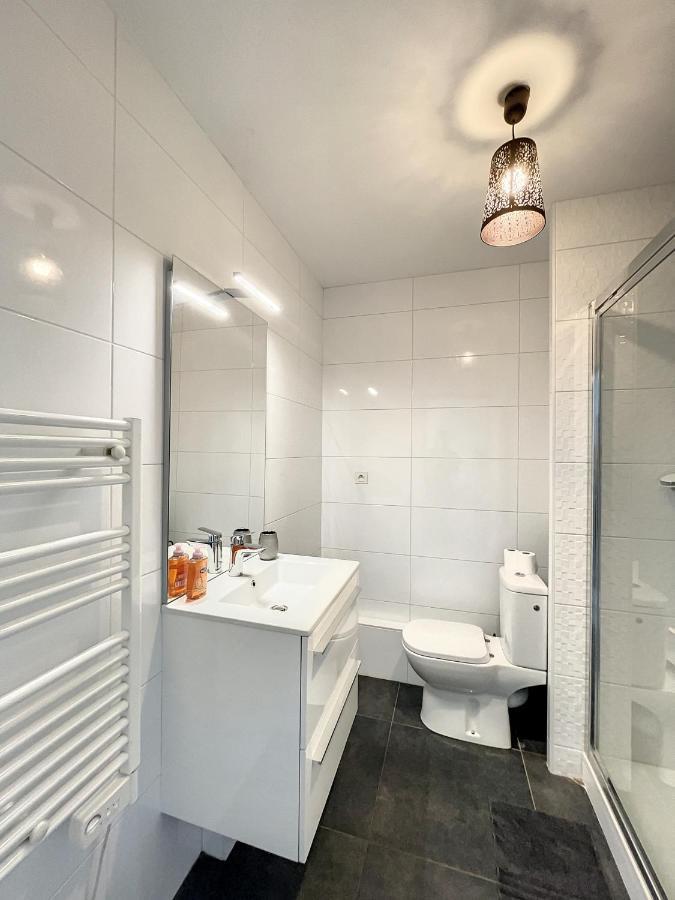 City & Cosy, Lyon Charcot- Wifi - Lave Linge - Balcon - Parking Buitenkant foto