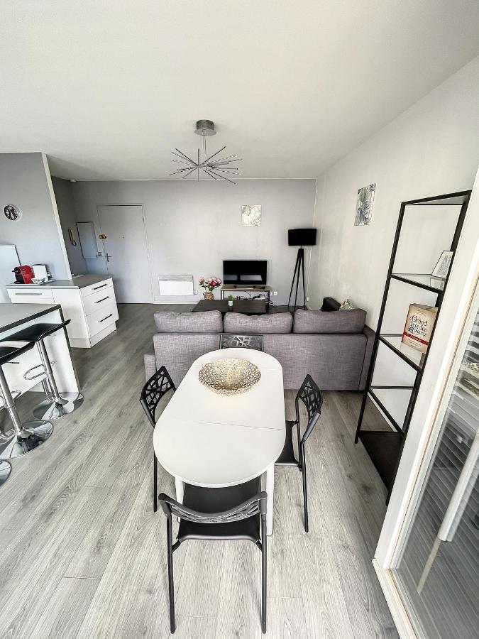City & Cosy, Lyon Charcot- Wifi - Lave Linge - Balcon - Parking Buitenkant foto