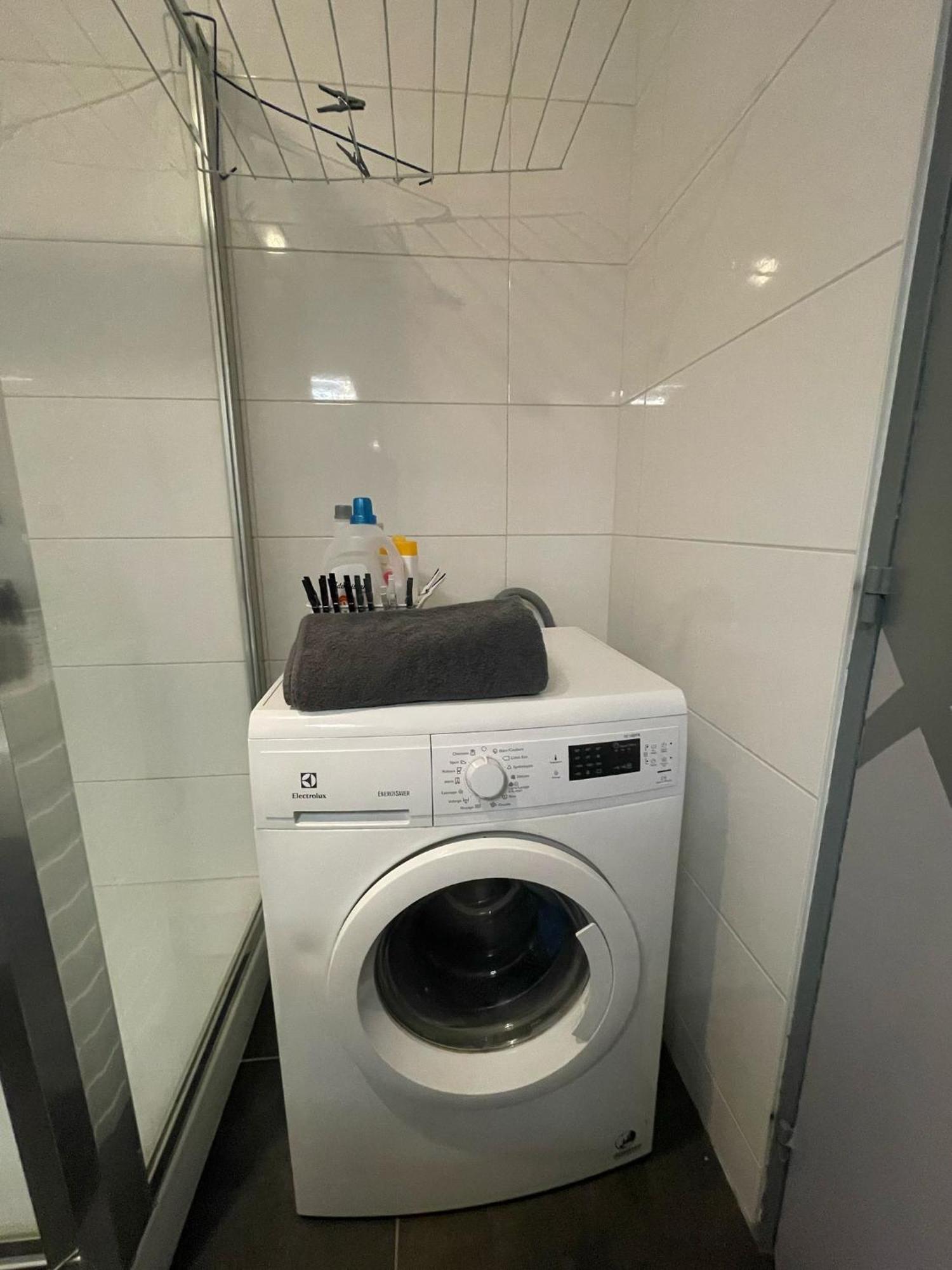 City & Cosy, Lyon Charcot- Wifi - Lave Linge - Balcon - Parking Buitenkant foto