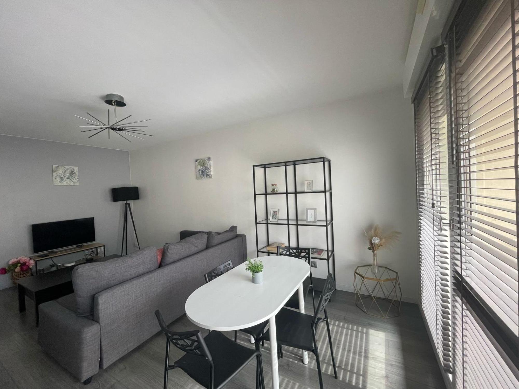 City & Cosy, Lyon Charcot- Wifi - Lave Linge - Balcon - Parking Buitenkant foto